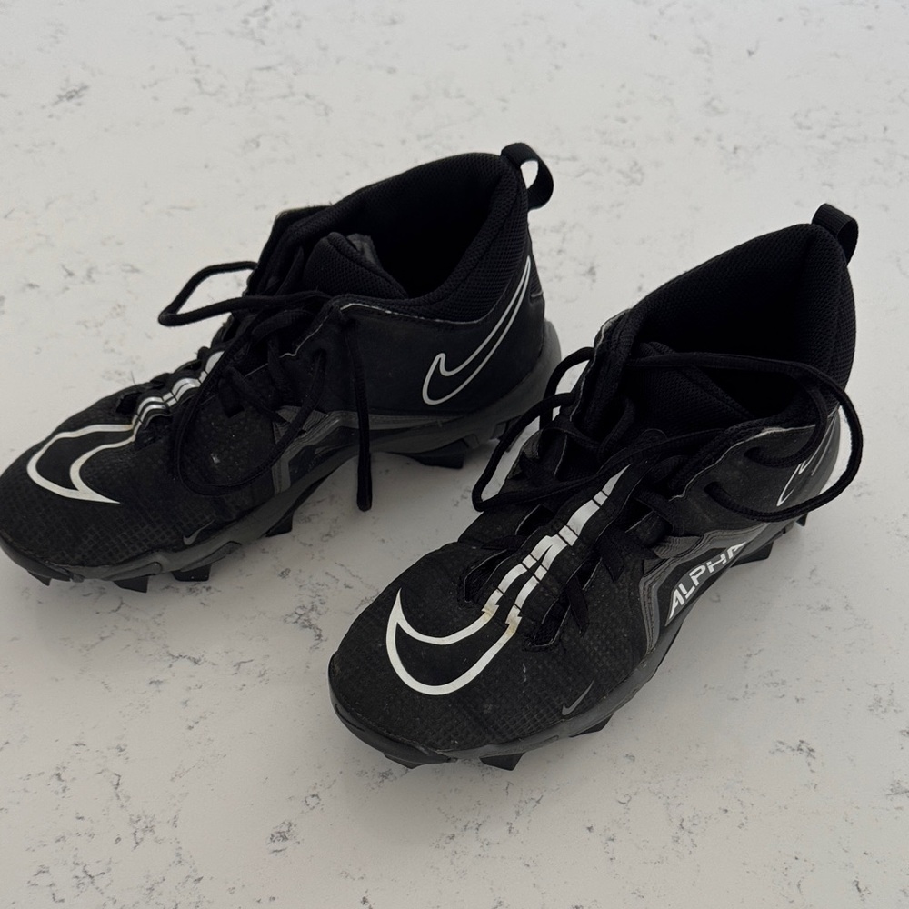 Nike Black Football Cleats Y6